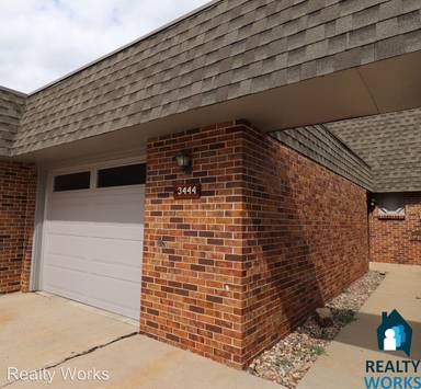 Main picture of 3444 Neerpark Dr