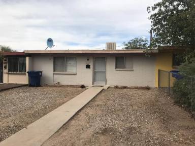 Main picture of 3519 E Ellington Pl