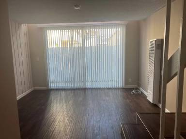 Main picture of 4024 Emerald St