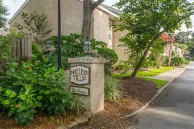 Main picture of 1000 Mallery Street Ext