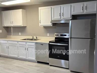 Main picture of 2628 White Oak Ln