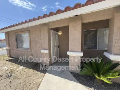 Main picture of 68085 Calle Bolso