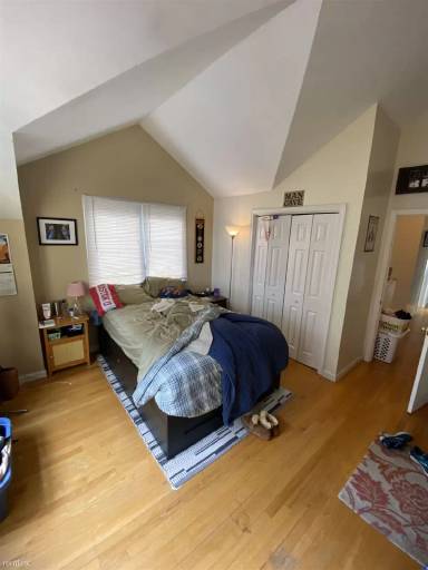 Main picture of 250 Allston St