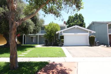 Main picture of 2217 Pasadena St
