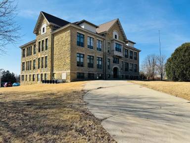 Main picture of Mineral Point School Apartments