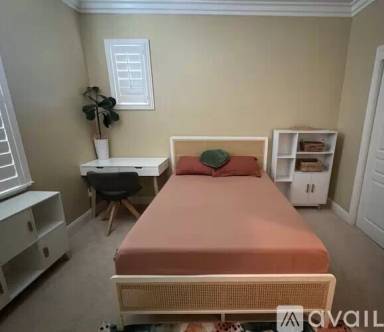 Main picture of 10965 Merritt Dr