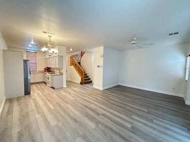 Main picture of 136 Tilbury Ave