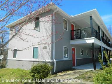 Main picture of 364 E 7th St