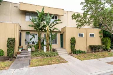 Main picture of 11138 Aqua Vista St