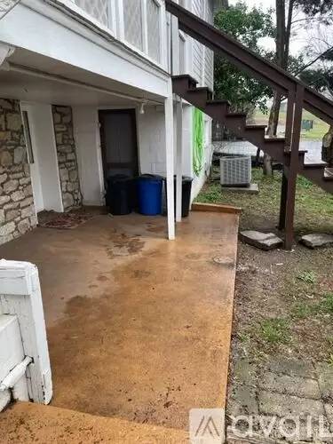 Main picture of 10911 Falls Rd
