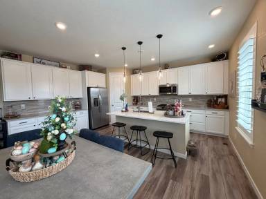 Main picture of 700 Avena Dr