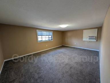 Main picture of 3020B 5th St