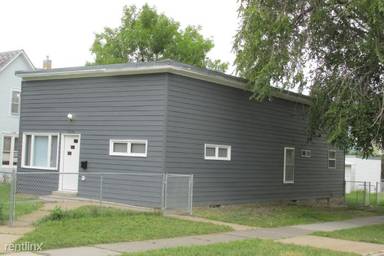 Main picture of 504 8th St N