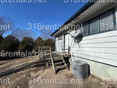 Main picture of 511 Holly Ln
