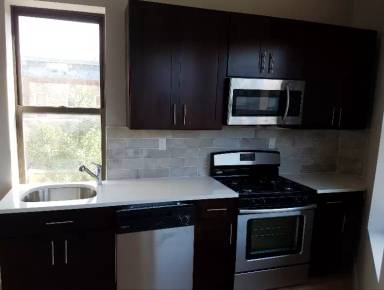 Main picture of 5653 Myrtle Ave