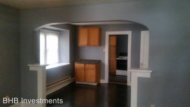 Main picture of 628 N Parker Ave