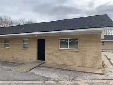 Main picture of 1230 S Dunn Ave