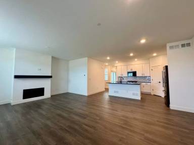 Main picture of 14295 Currant St