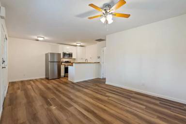 Main picture of 283 Heather Ct