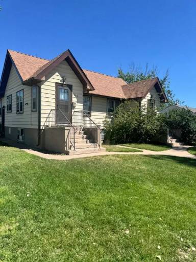 Main picture of 1504 E 19th St