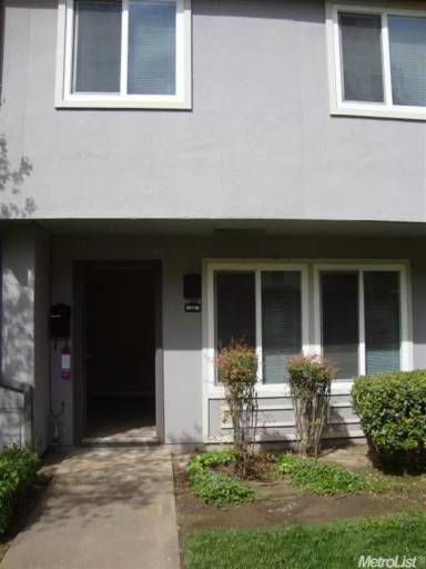 Main picture of 8879 Salmon Falls Dr