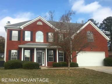 Main picture of 2416 Crestwicke Crossing Ct