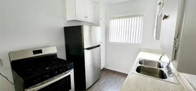 Main picture of 845 Victor Ave