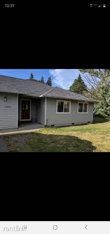 Main picture of 2850 Montello Pl