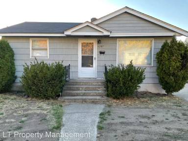 Main picture of 6207 N Maple St