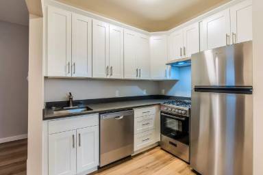 Main picture of 721 17th Ave