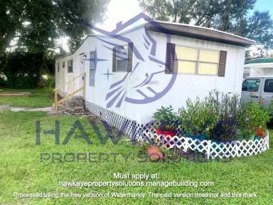 Main picture of 3315 E Main St