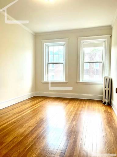 Main picture of 231 Park Dr