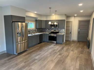 Main picture of 3030 5th Ave