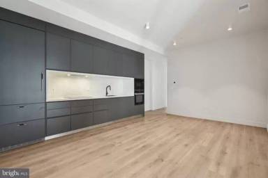 Main picture of 23 Logan Cir NW