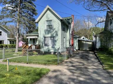 Main picture of 1013 S Eaton St