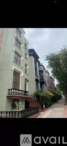Main picture of 5 Madison Pl