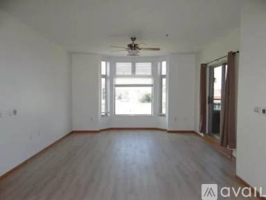 Main picture of 301 Harbour Town Dr