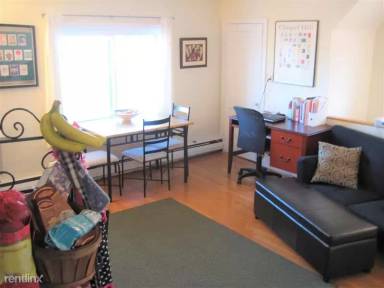Main picture of 9 Cedar St