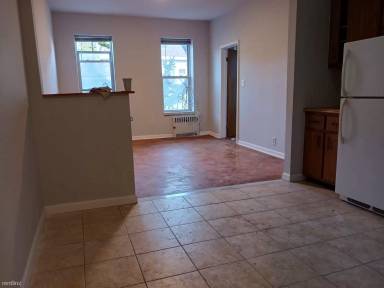 Main picture of 169 Bay 26th St