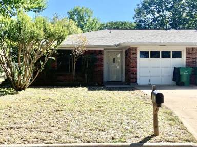 Main picture of 212 Rosebud Dr