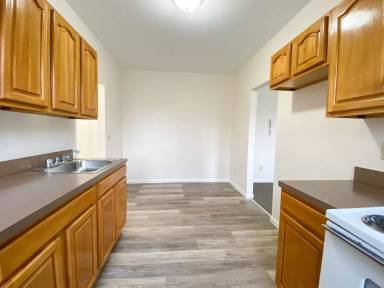 Main picture of 162 Ward St