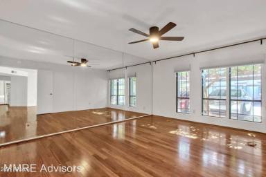 Main picture of Cloisters Condominium