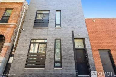 Main picture of 2541 W Chicago Ave