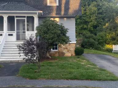 Main picture of 5 Inman St