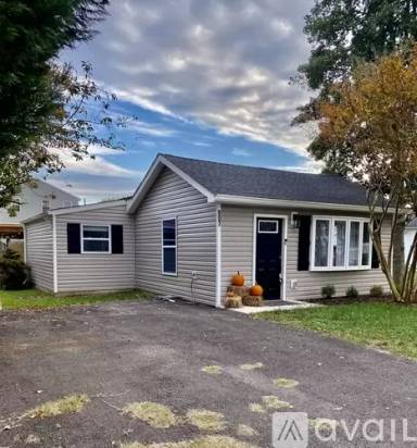 Main picture of 907 Alfred Dr