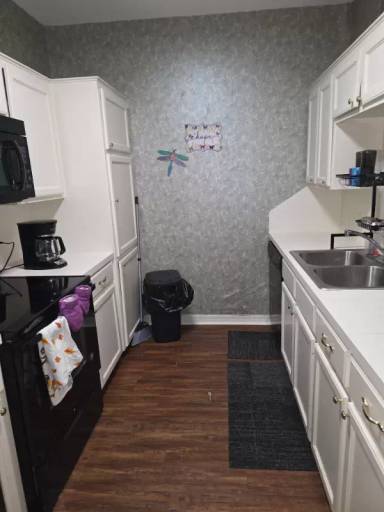 Main picture of 712 Yorktown Ct