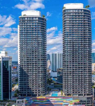 Main picture of Brickell Heights