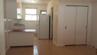 Main picture of 2449 Kuhio Ave