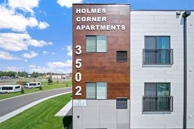 Main picture of Holmes Corner Apartments