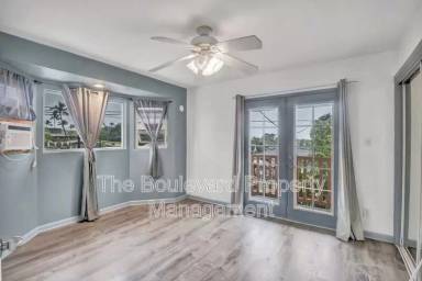 Main picture of 94-231 Kahuamo Pl